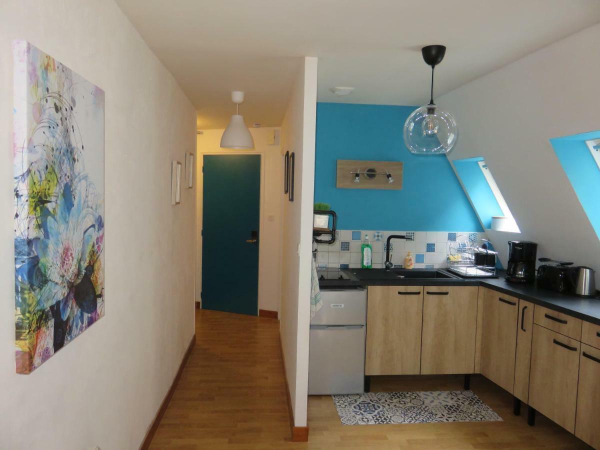 Grand appartement chaleureux Thouars Extérieur photo